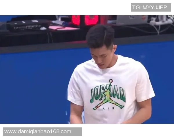 吴悠与郭艾伦巅峰对决谁能在篮球赛场上笑到最后